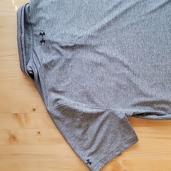 Under Armour Polo - Picture 4 of 5